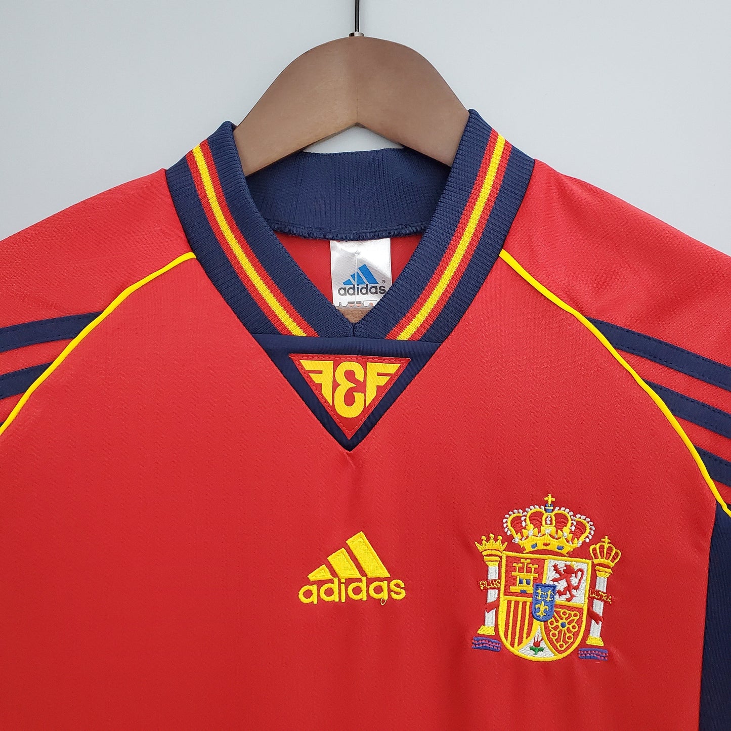 1998 Spain Home