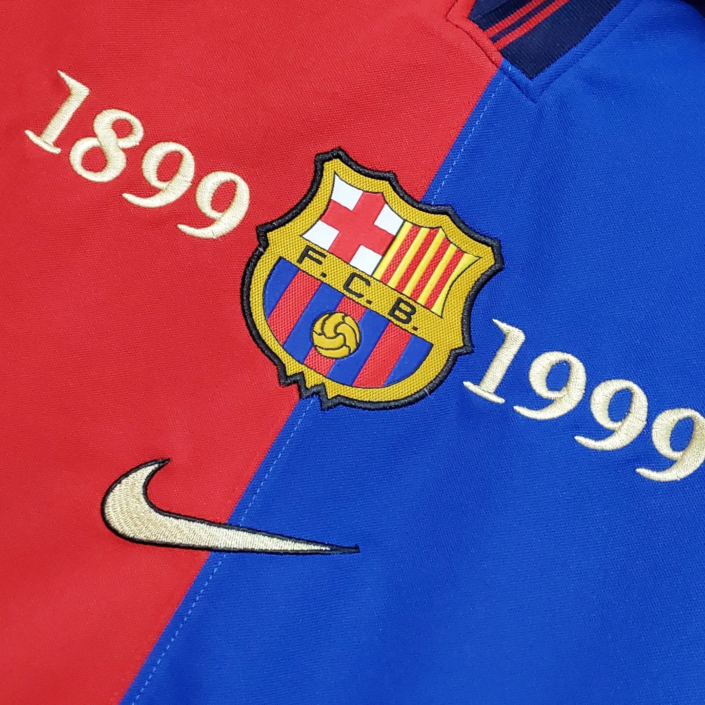 BARCELONA 1899 RETRO JERSEY