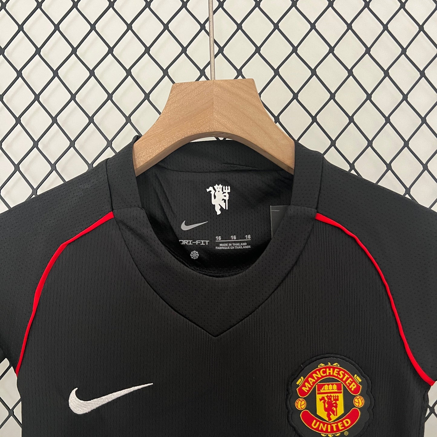 Kids Manchester United black