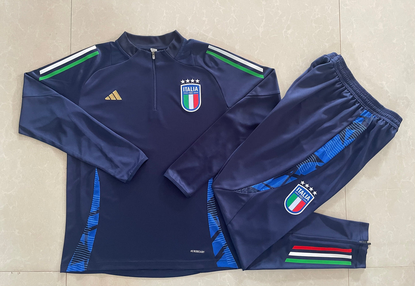 24/24 Italy Half-Pull Training Suit