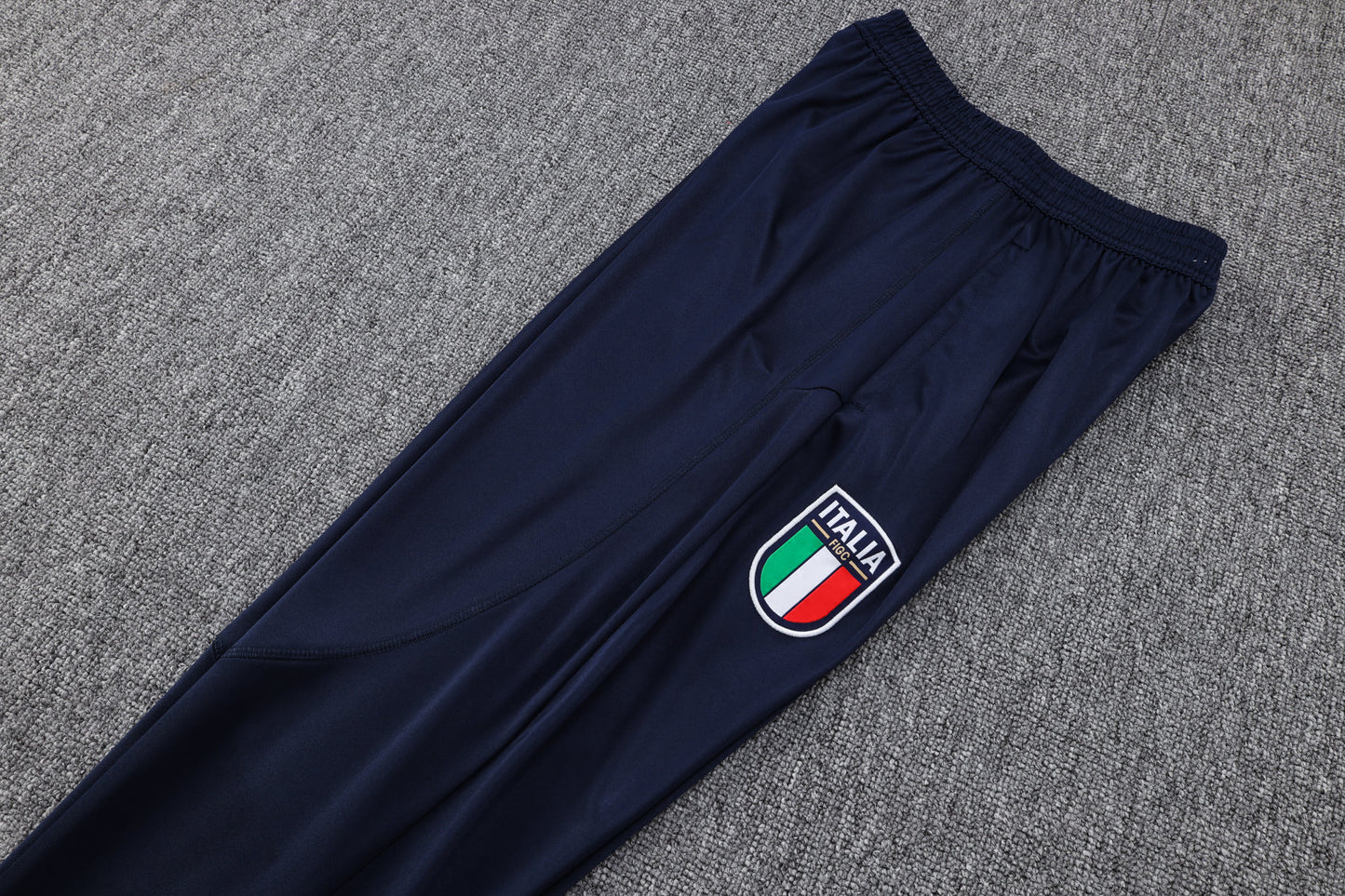 2023 Italy Half pull training suit