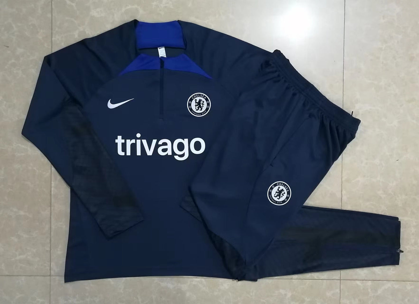 22/23 Chelsea Half -pull training suit